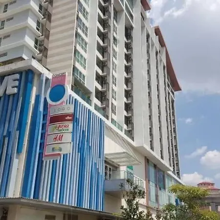 Pacific Place Ara Damansara Lrt Pool Parking Netflix Kitchen By Kenangan Homes Petaling Jaya Exterior photo