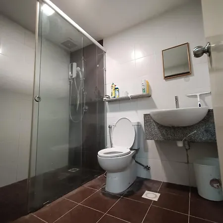 Pacific Place Ara Damansara Lrt Pool Parking Netflix Kitchen By Kenangan Homes Petaling Jaya Exterior photo