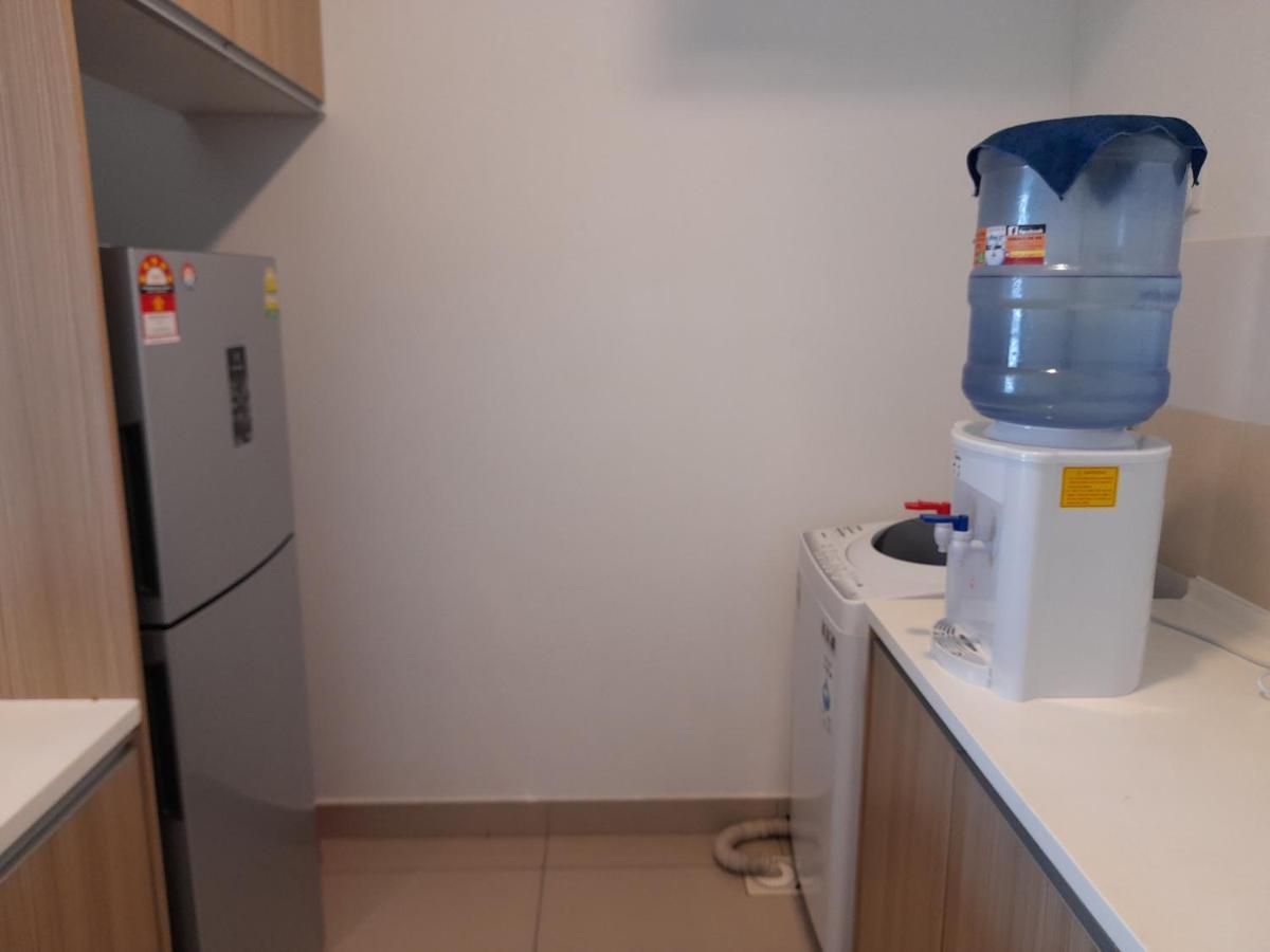 Pacific Place Ara Damansara Lrt Pool Parking Netflix Kitchen By Kenangan Homes