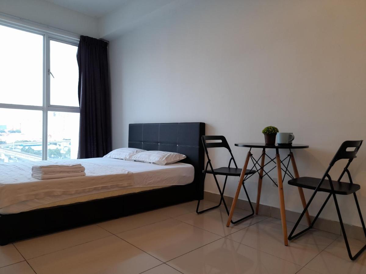 Apartment Pacific Place Ara Damansara Lrt Pool Parking Netflix Kitchen By Kenangan Homes *