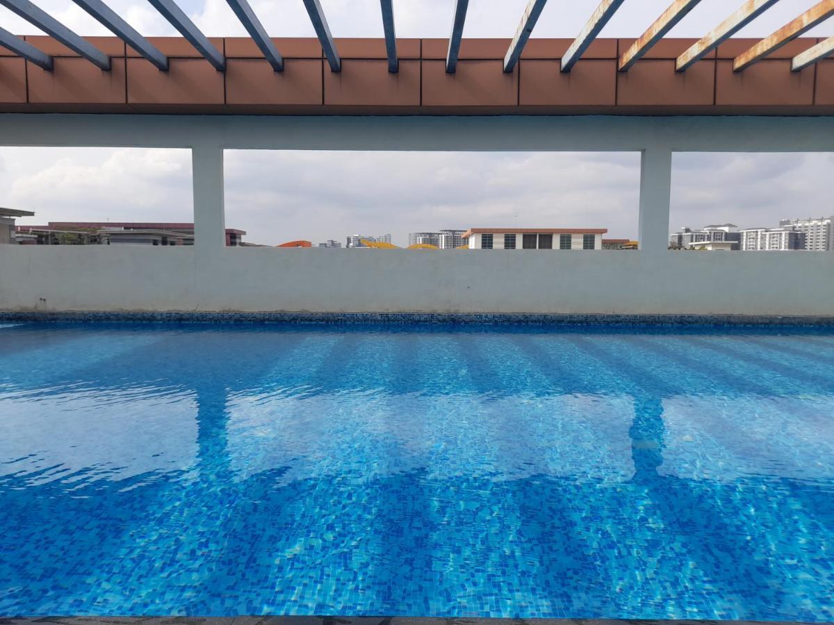 Pacific Place Ara Damansara Lrt Pool Parking Netflix Kitchen By Kenangan Homes