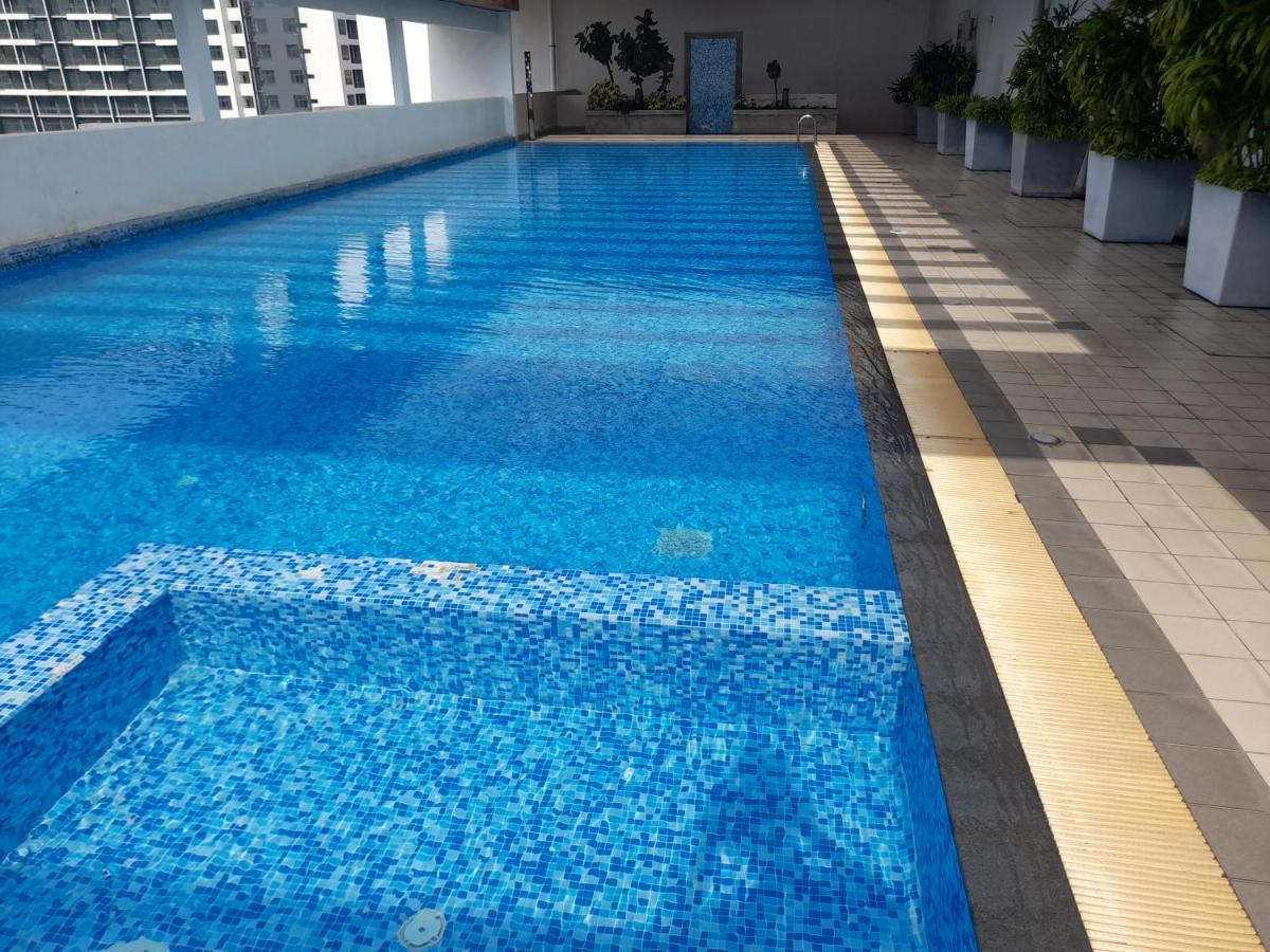Apartment Pacific Place Ara Damansara Lrt Pool Parking Netflix Kitchen By Kenangan Homes *